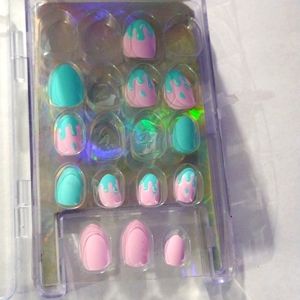 Sugar drip nails